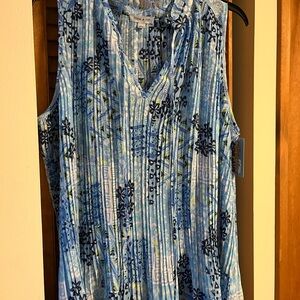 Elegant Blue Patterned Sleeveless Blouse